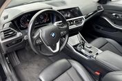 BMW Seria 3 320i