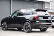 Volvo XC90 B5 AWD Ultra Dark