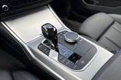 BMW Seria 3 320i xDrive Advantage