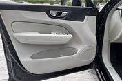 Volvo XC60 B4 D AWD Plus Bright
