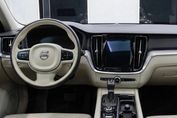 Volvo V60 T4 Momentum aut