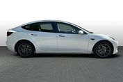 Tesla Model 3 RWD