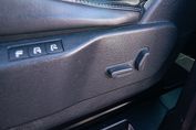 Peugeot Traveller L2H1 AT