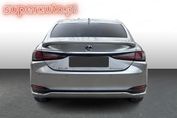Lexus ES 300h Business Edition +