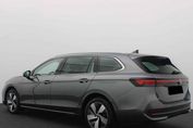 Volkswagen Passat Business Plus 1.5 TSI mHEV DSG