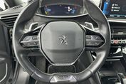 Peugeot 2008 GT 1.2 PureTech EAT8