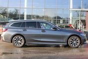 BMW Seria 3 Touring 320d xDrive Sport Line