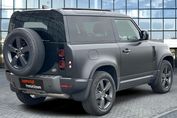 Land Rover Defender 90 D300 mHEV SE