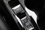 Peugeot 208 Allure e-DCS6  1.2 mHEV