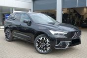 Volvo XC60 B5 B AWD Ultra Dark