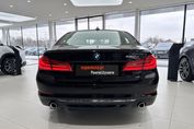 BMW Seria 5 520d xDrive Luxury Line aut