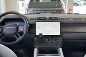 Land Rover Defender 90 D250 X-Dynamic SE