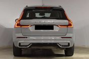 Volvo XC60 B5 AWD Plus Dark