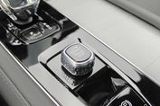 Volvo XC90 B5 AWD Ultra Black Edition