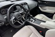 Jaguar XE 2.0 P300 AWD R-Dynamic SE aut