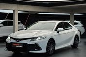 Toyota Camry 2.5 Hybrid Executive CVT