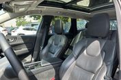 Volvo XC60 B5 B AWD Plus Dark