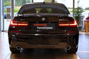 BMW Seria 3 320d xDrive M Sport sport-aut
