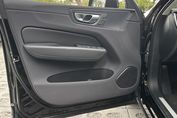 Volvo XC60 B4 B Plus Dark