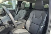 Volvo XC60 T8 Plug-In Hybrid AWD Ultra Dark
