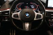BMW Seria 5 520i mHEV aut