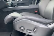 Volvo XC60 T8 Plug-In Hybrid AWD Ultimate Bright aut