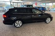 Volkswagen Golf Style 1.5 eTSI mHEV DSG