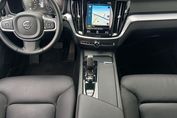 Volvo V60 B4 B Momentum Pro