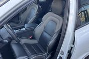 Volvo XC60 B5 B AWD R-Design