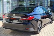 Toyota Camry Hybrid Dynamic Force Executive e-CVT