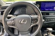 Lexus ES 300h Business Edition