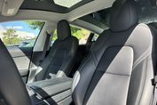Tesla Model 3 RWD