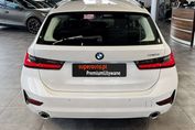 BMW Seria 3 318i Advantage aut