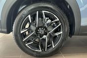 Peugeot 5008 Allure e-DCS6 1.2 mHEV
