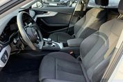 Audi A4 Avant 35 TFSI S Line