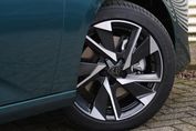 Peugeot 308 Allure e-DCS6 1.2 mHEV