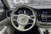 Volvo V60 B4 B Momentum Pro
