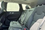 Volvo XC60 B5 B AWD Plus Dark