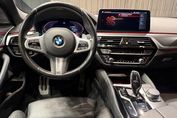 BMW Seria 5 Touring 520d xDrive M Sport