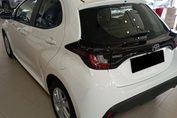 Toyota Yaris Comfort 1.5 Hybrid