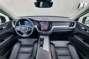 Volvo XC60 B5 B AWD Plus Dark aut