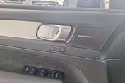 Volvo XC40 B3 Plus Dark