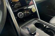 Land Rover Discovery V D250