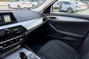 BMW Seria 5 518d Advantage