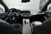 BMW Seria 3 330e xDrive M Sport sport-aut