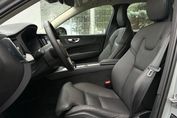 Volvo XC60 B5 B AWD Plus Dark
