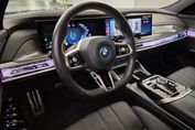 BMW Seria 7 M760e PHEV xDrive sport-aut