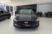 Hyundai i30 1.5 DPI Classic +