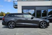 Volvo V60 B4 B Ultra Dark aut