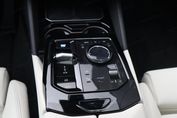 BMW i5 eDrive40